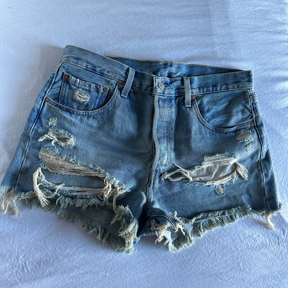 Levi's high waisted shorts